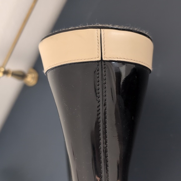 *Flash Sale!* Salvatore Ferragamo Made in Italy Black and Cream Handbag - Picture 12 of 17